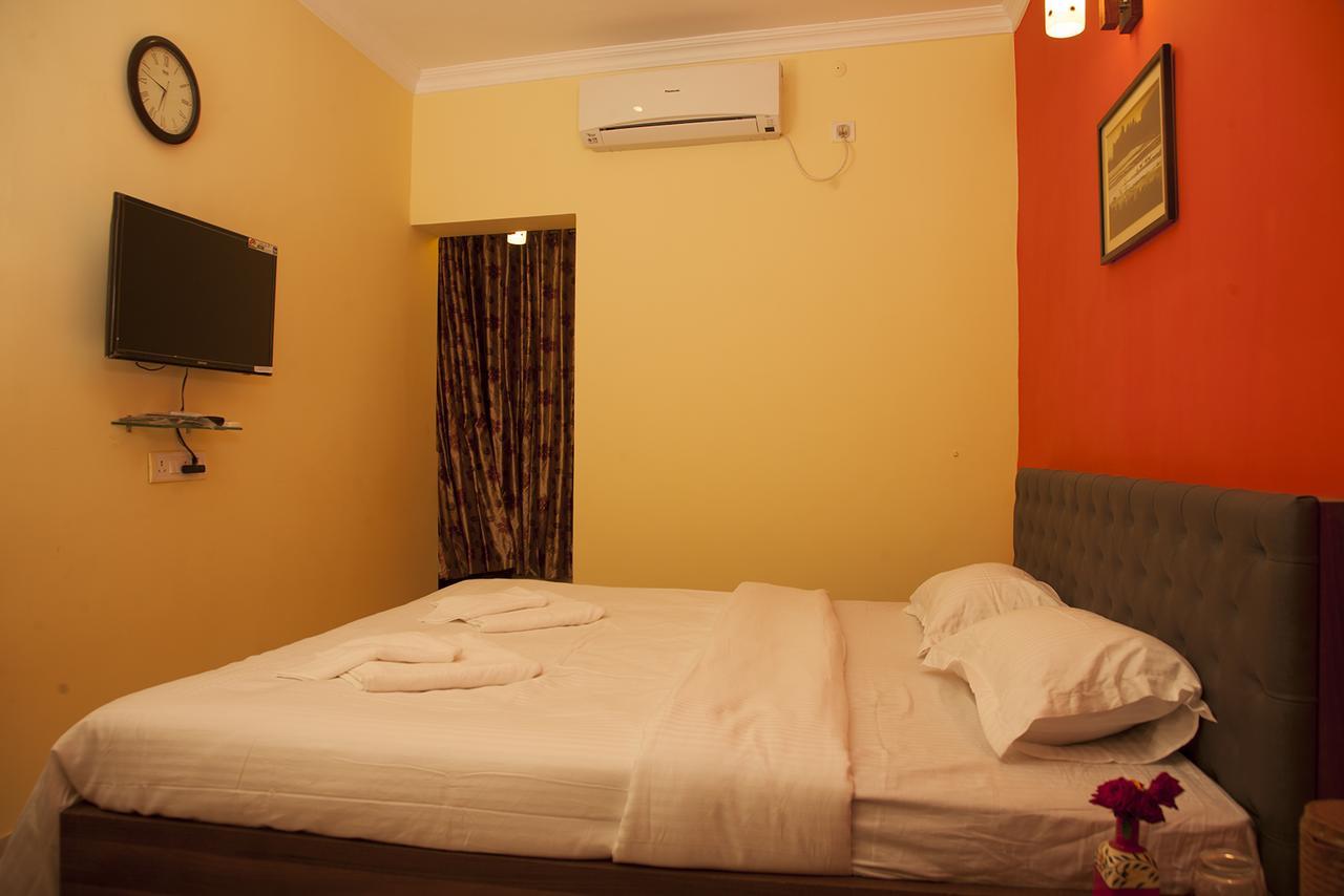 Om Sai Villa Guesthouse Calcutta Eksteriør billede