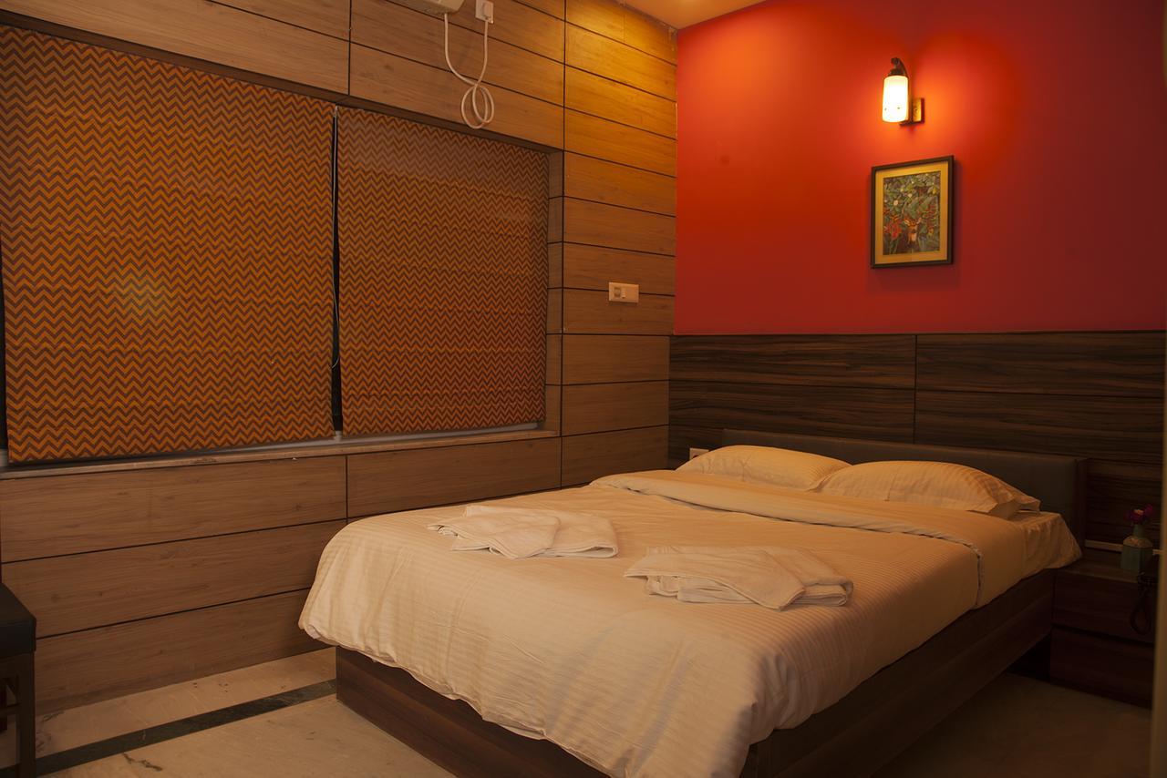 Om Sai Villa Guesthouse Calcutta Eksteriør billede