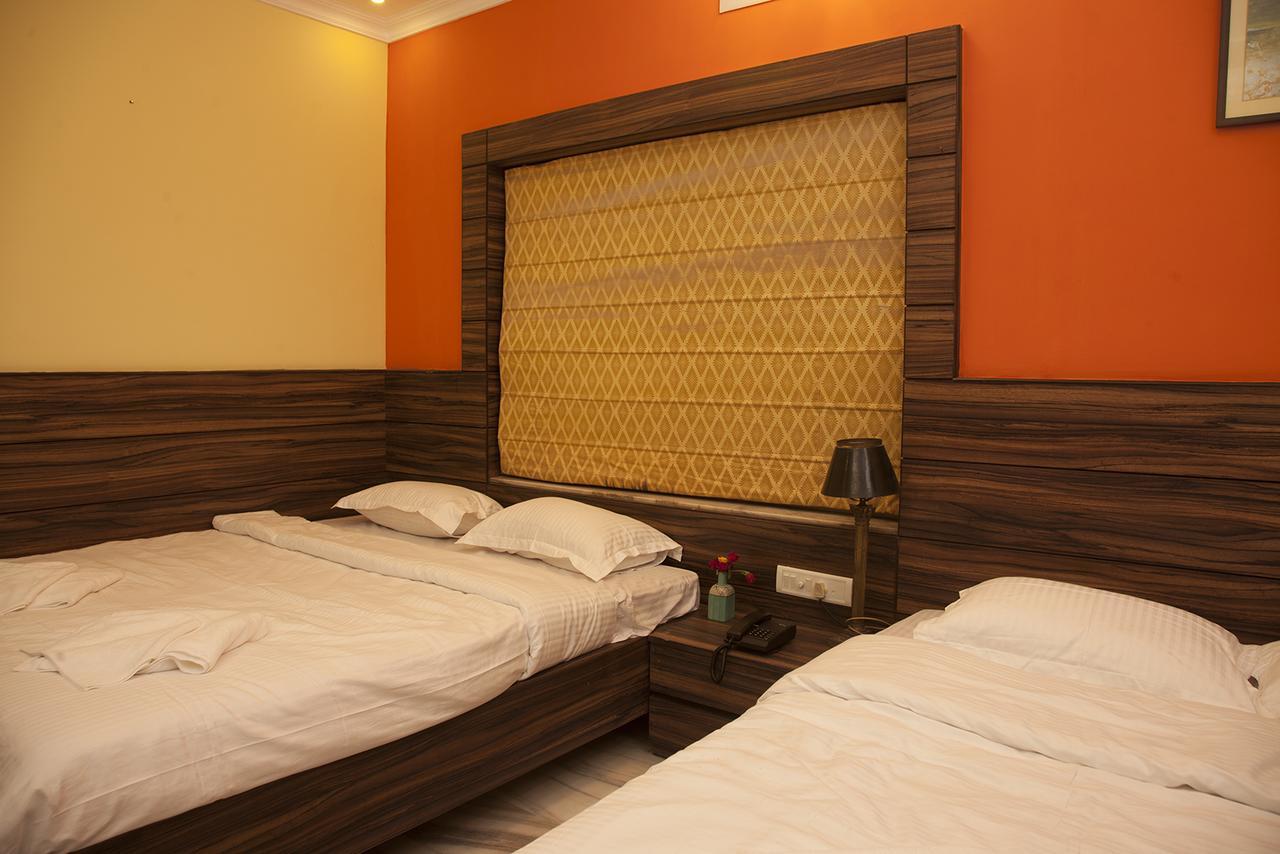 Om Sai Villa Guesthouse Calcutta Eksteriør billede