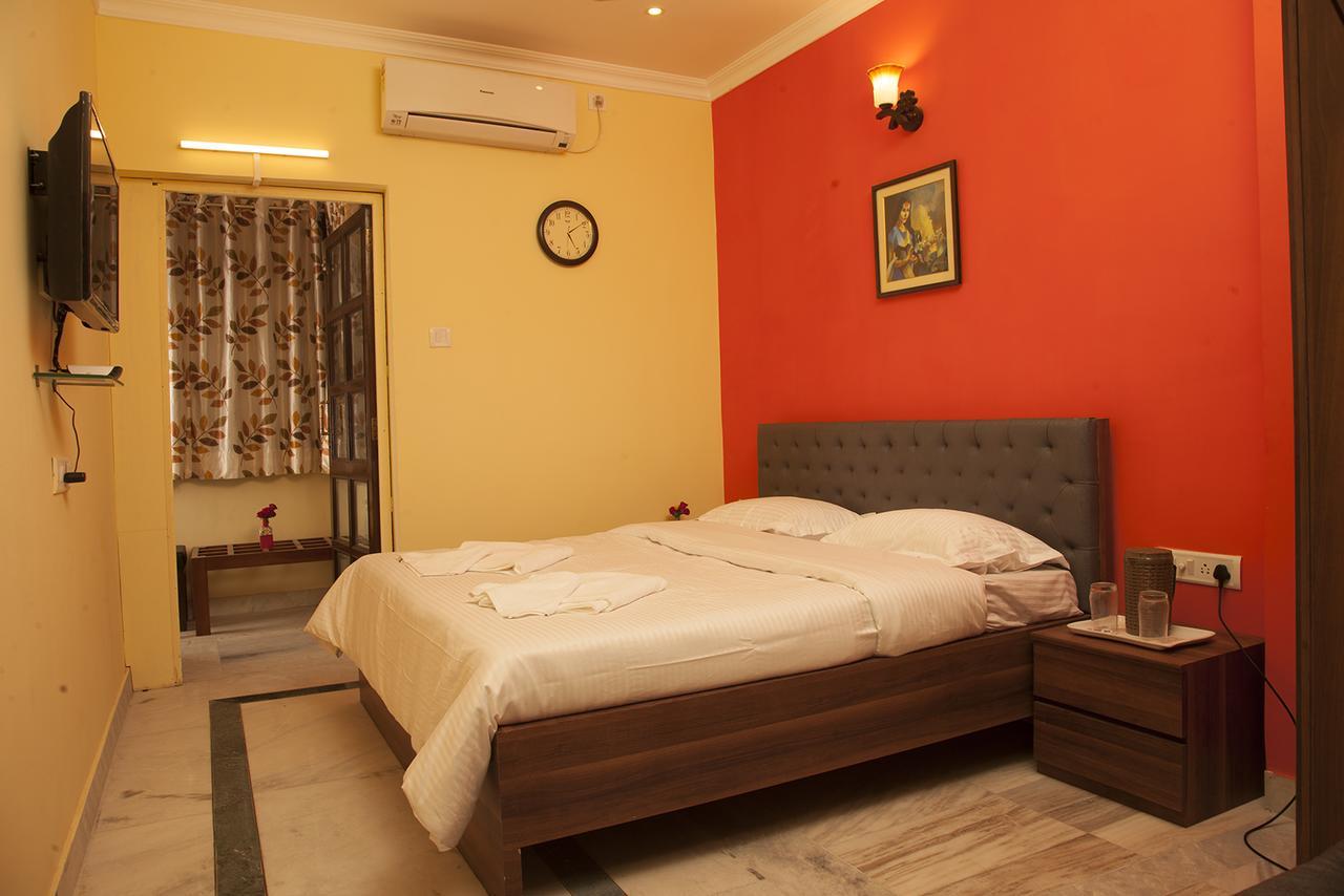 Om Sai Villa Guesthouse Calcutta Eksteriør billede